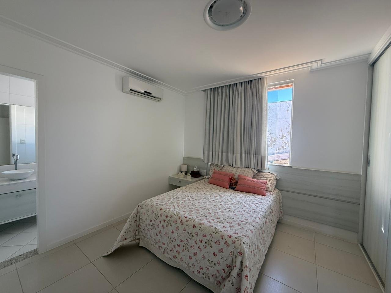 Triplex no Condomínio Cidades do Sul